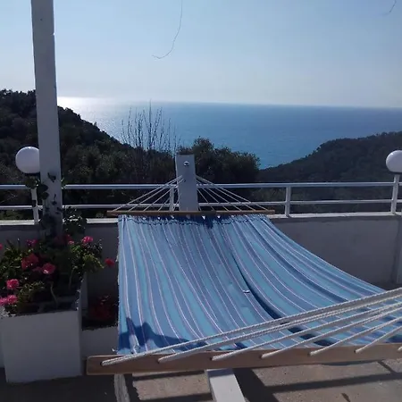 Hotel Adrian Agustin