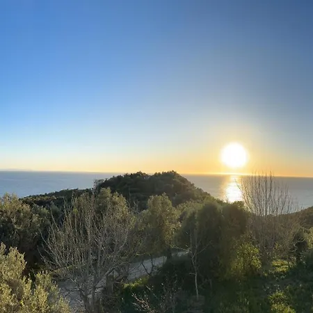 Hotel Adrian Agustin Lukovë