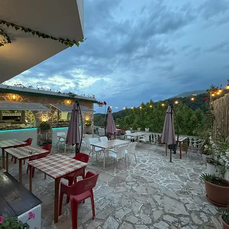 Adrian Agustin * Lukovë