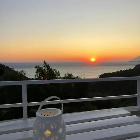 Hotel Adrian Agustin *