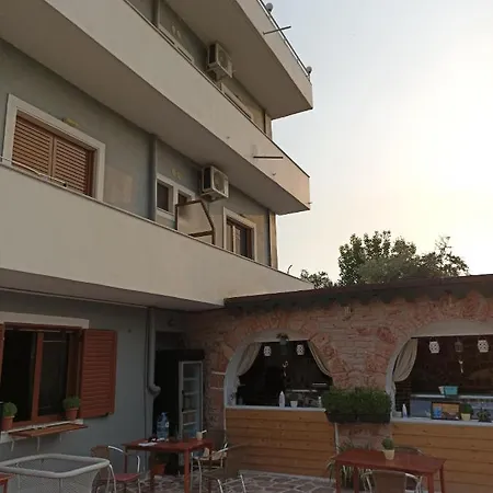 Hotel Adrian Agustin *