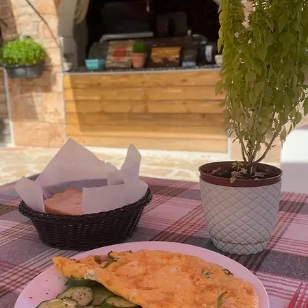 Hotel Adrian Agustin *