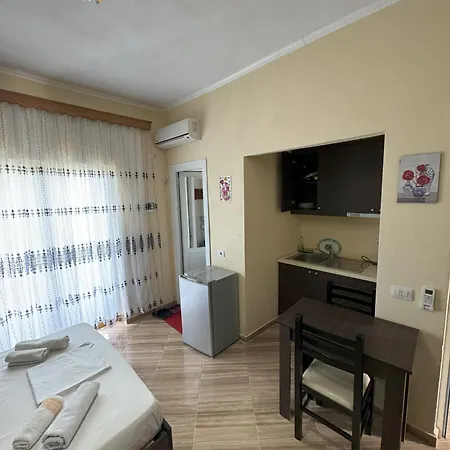 Hotel Adrian Agustin