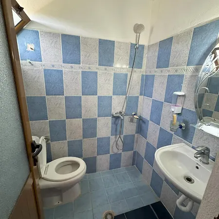 Adrian Agustin Hotel *