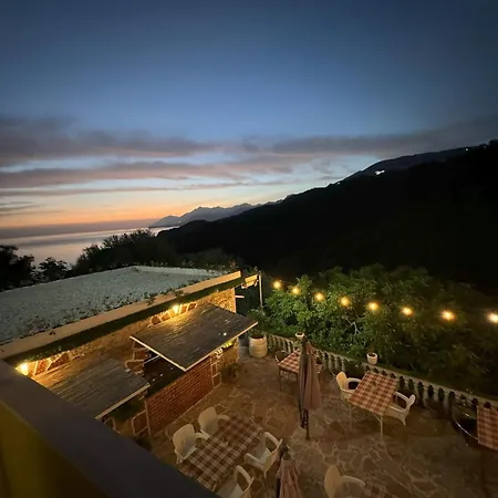 Hotel Adrian Agustin