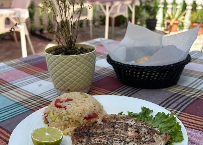 Hotel Adrian Agustin