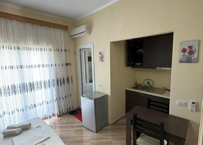 Hotel Adrian Agustin