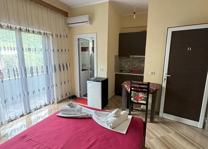 Ξενοδοχείο Adrian Agustin