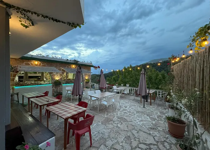 Adrian Agustin * Lukovë