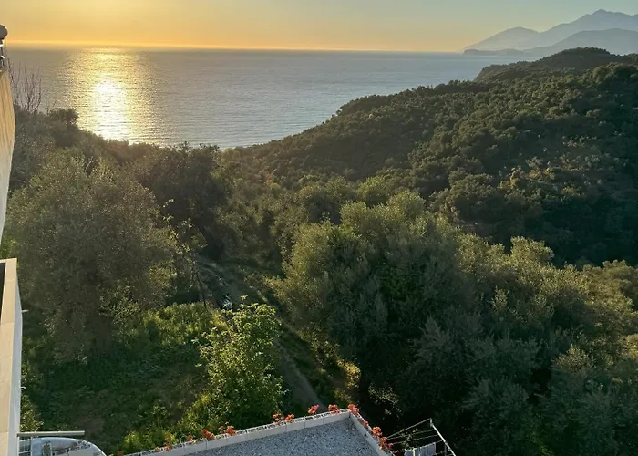 Hotel Adrian Agustin