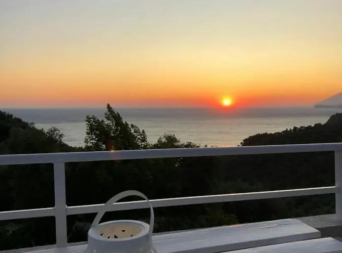 Hotel Adrian Agustin *